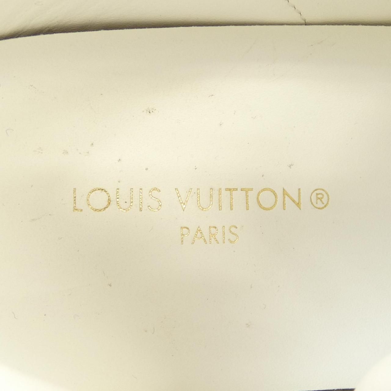 Louis Vuitton Graphical Signature Print Time Out Line Sneakers