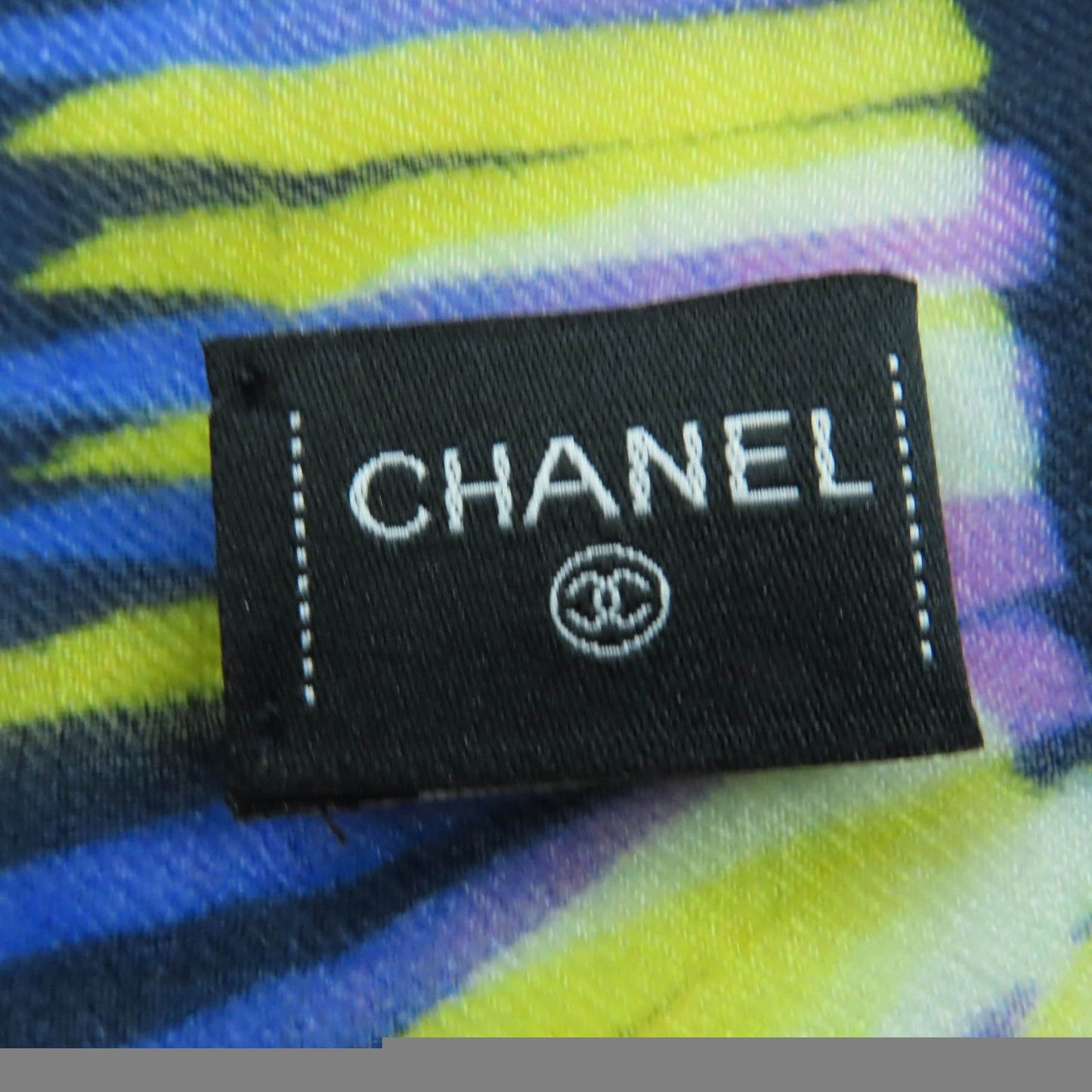 Extremely Chanel 19p 100% Cashmere Allover Coco