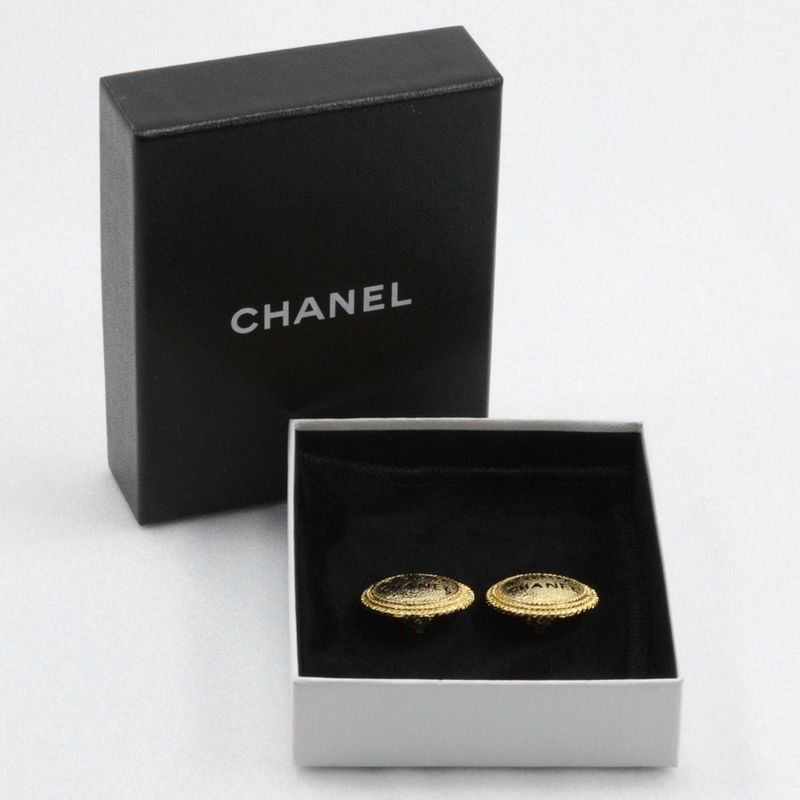 Chanel Coco Chanel Vintage Gold Plated Ladies 18.6g Earring