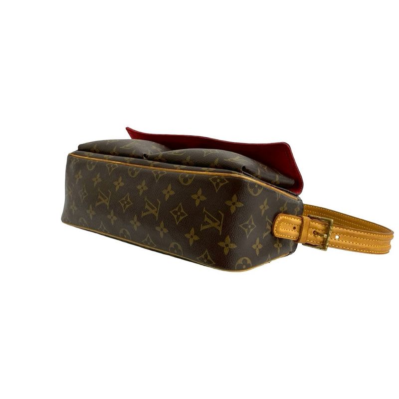 Louis Vuitton Monogram Leather One Shoulder Bag Semi-shoulder