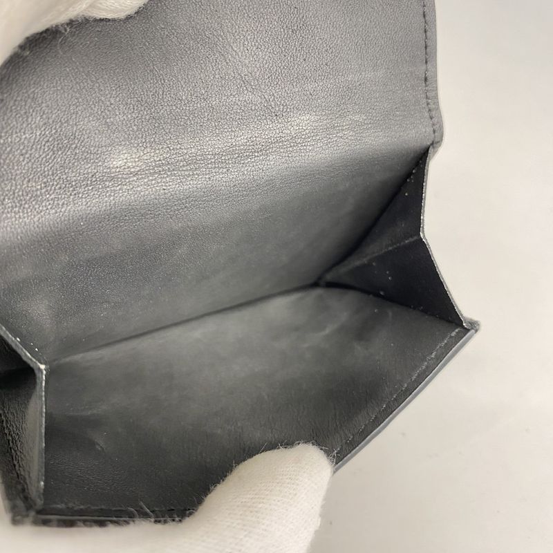 Louis Vuitton Trifold Wallet Monogram Shadow Discovery Compact Wallet M67631