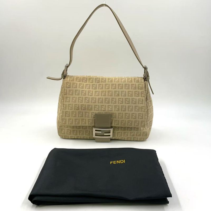 Fendi Zucchino Mamma Bucket Canvas Light Beige One Shoulder Bag Silver 8br001