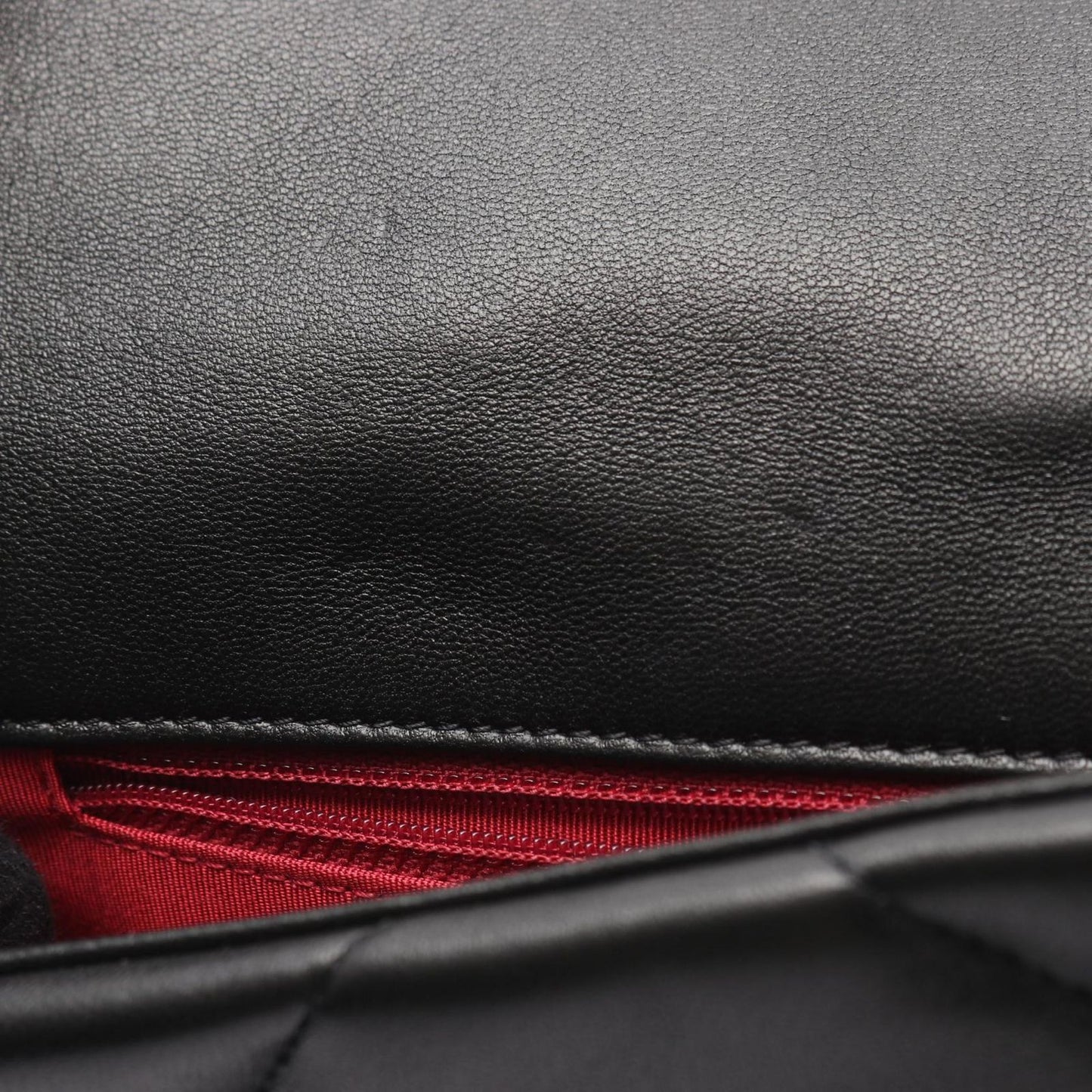 Chanel Shoulder Bag 19 Dizeneuf Matelasse As1160 Black Lambskin (sheep Leather)