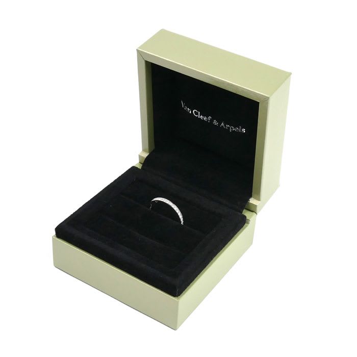 Van Cleef & Arpels Pt950 Platinum Romance Eternity Ring