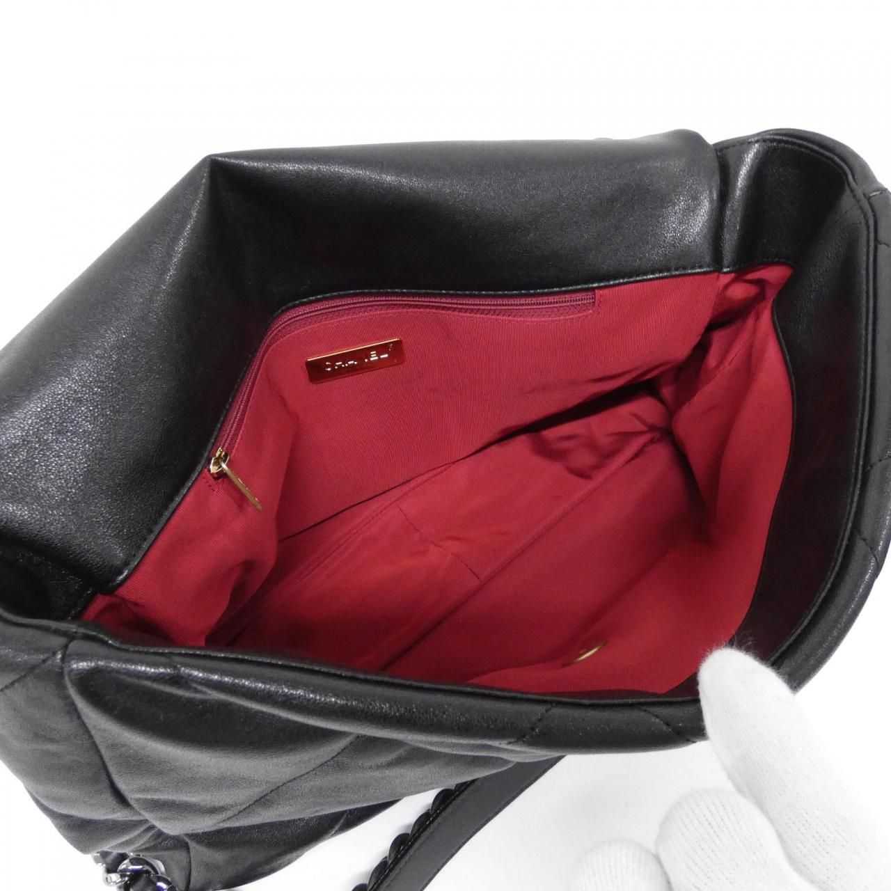 Chanel 19 Line As1162 Shoulder Bag