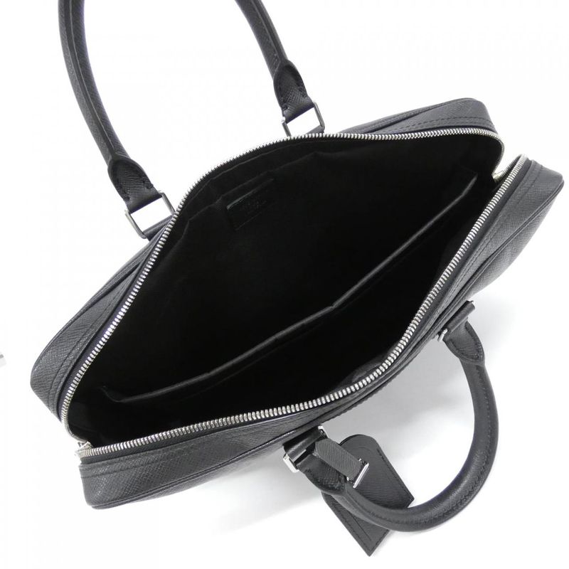Louis Vuitton Taiga Porte Document Voyage M30925 Bag