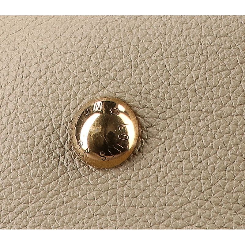 Louis Vuitton M25022 Low Key Hobo MM