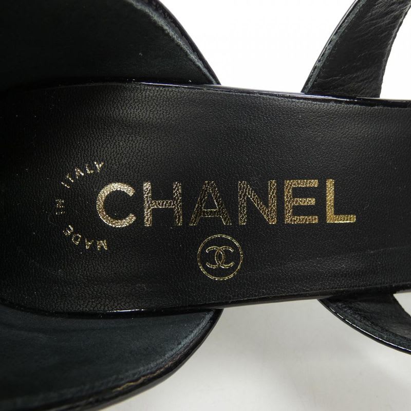 Chanel Size 40 Togo Black Sandals