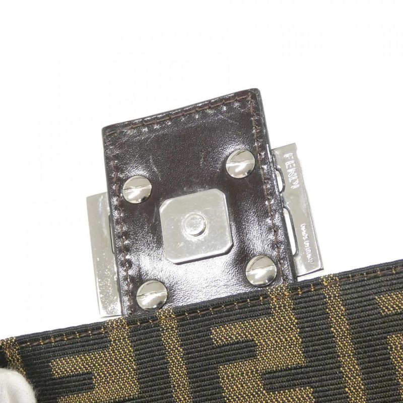 Vintage Fendi Mamma Baguette 26325 Shoulder Bag