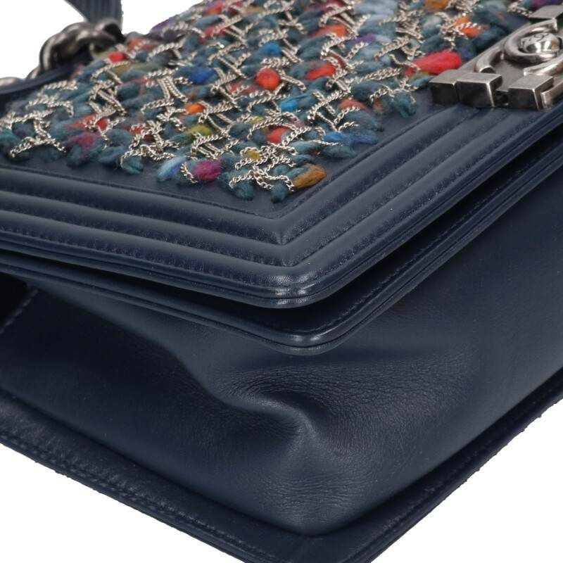 Chanel Boy 25 Lambskin Chain Shoulder Bag