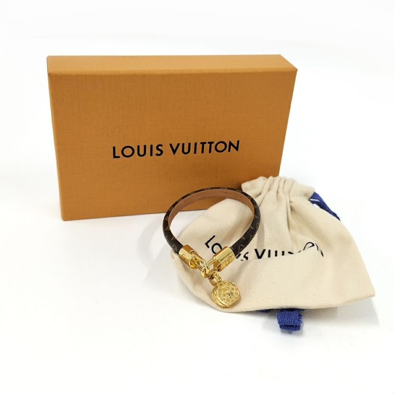 Louis Vuitton Bracelet Tribute M6442