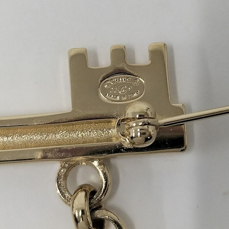 Chanel Brooch Heart Lock Plated