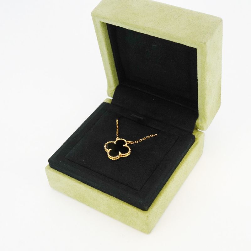 Van Cleef & Arpels Necklace Vintage Alhambra 18K Yellow Gold Yellow Gold Onyx