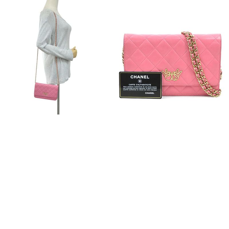 Chanel Chain Wallet A33814