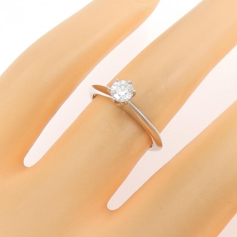 Tiffany & Co Classic Solitaire Ring 0.26ct