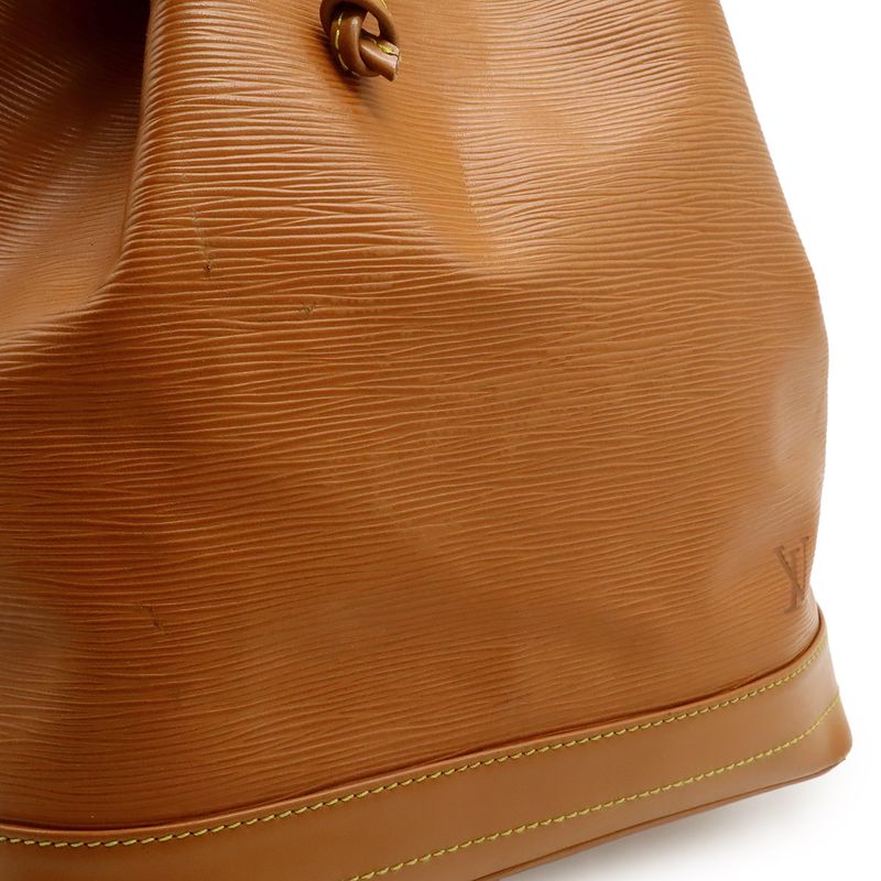 Louis Vuitton Epi Noe Drawstring Shape Shoulder Bag Semi Shoulder One Shoulder