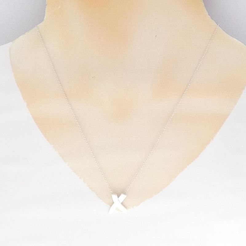 Tiffany & Co Kiss Necklace