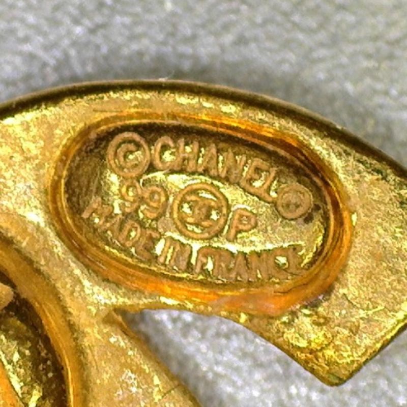 Chanel Vintage Earrings CC Logo Gold