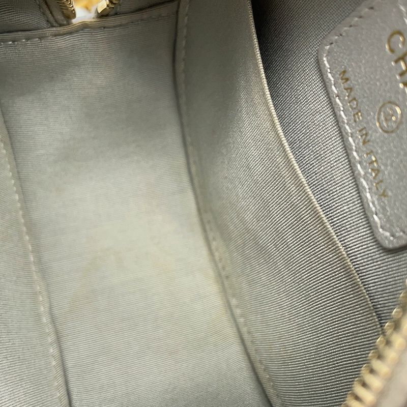 Chanel Chain Shoulder Bag 19 CC Logo Lambskin