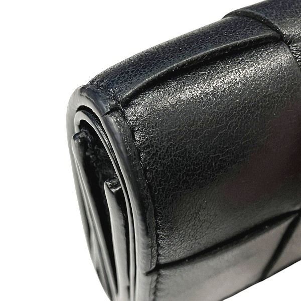 Bottega Veneta Maxi Intrecciato Cassette Trifold Wallet