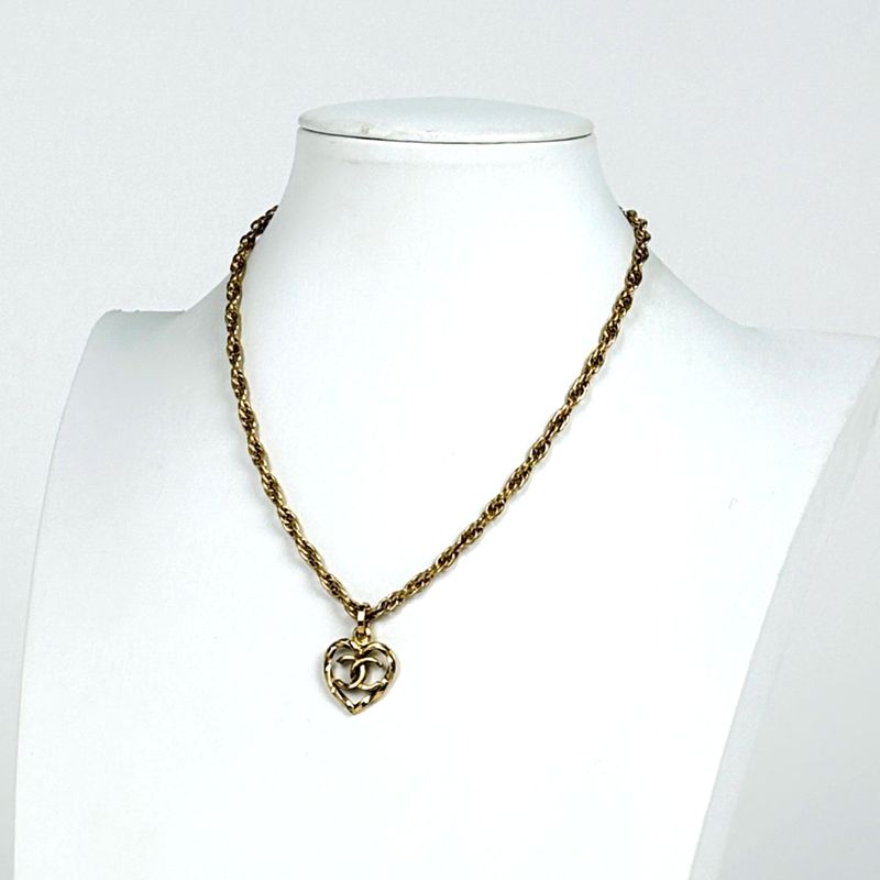 Chanel CC Logo Heart Motif Necklace Chain Gold Plated