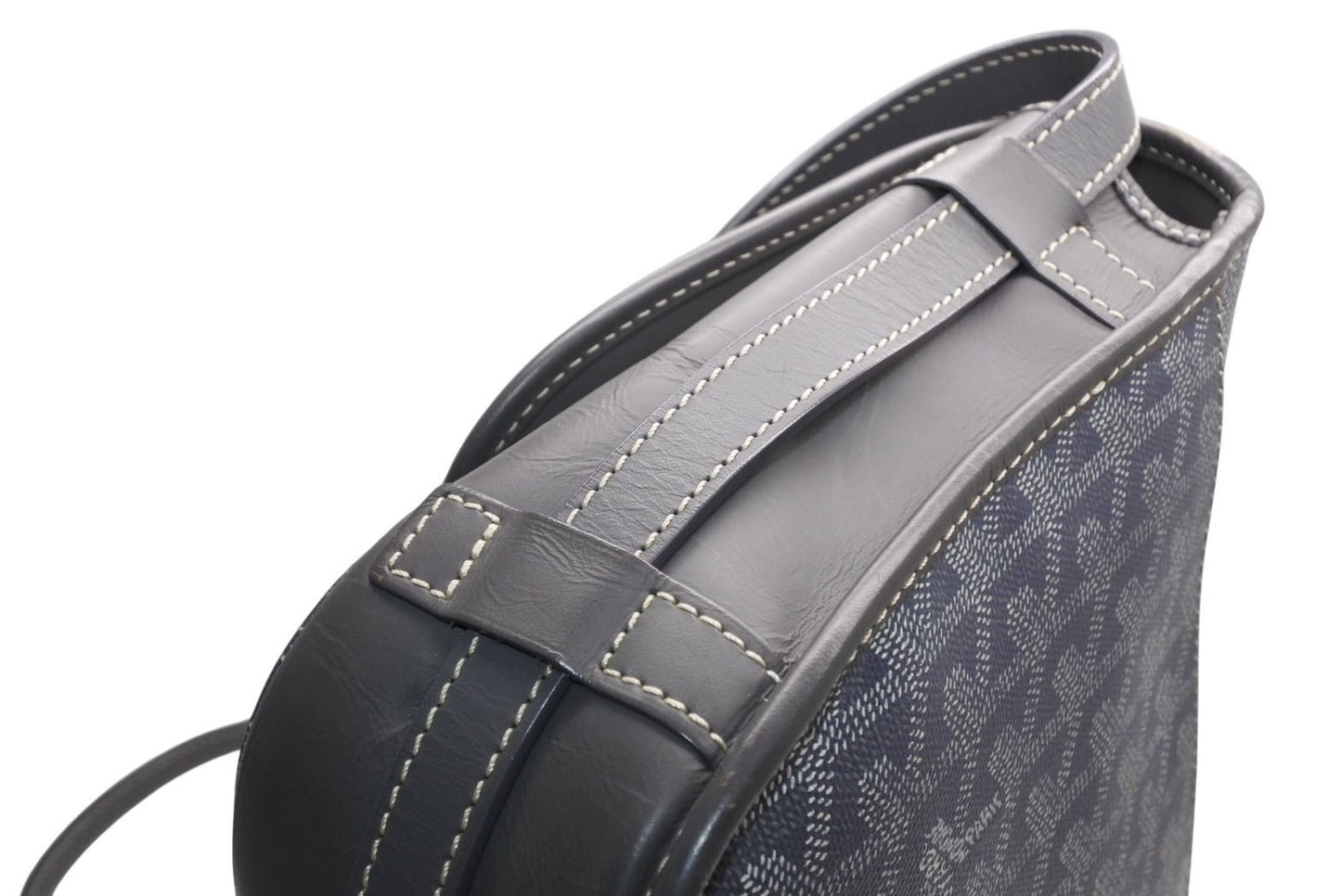 Goyard Belvedere MM Shoulder Bag Gray Leather Silver Herringbone Pattern — view 8