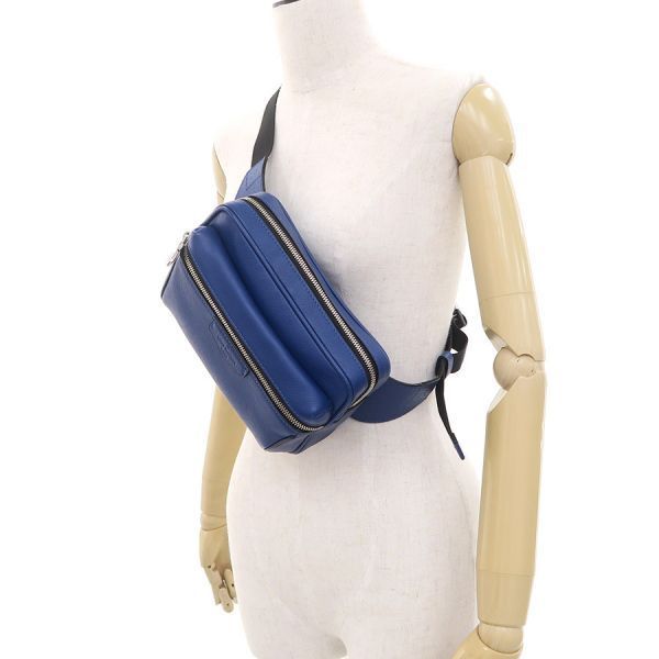 Louis Vuitton Taiga Bum Bag Outdoor