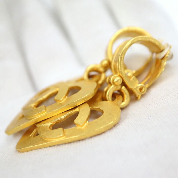 Chanel Vintage CC Logo Earrings Motif — view 8