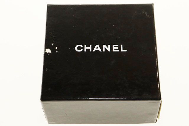 Chanel CC Logo Quilted Chain Belt Vintage Gold — view 7