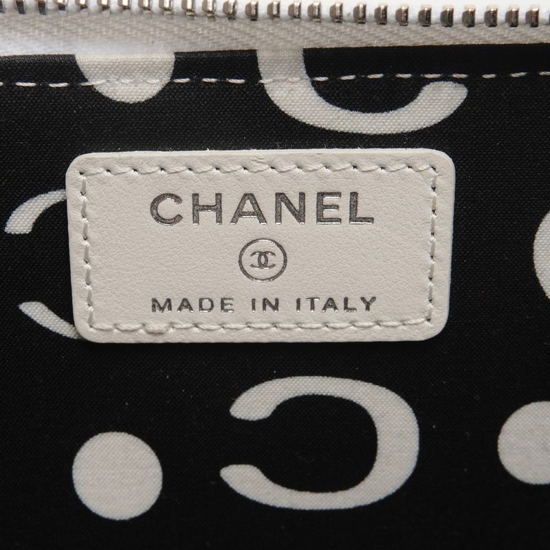 Chanel Coin Case Quilted Caviar Leather Fragment
