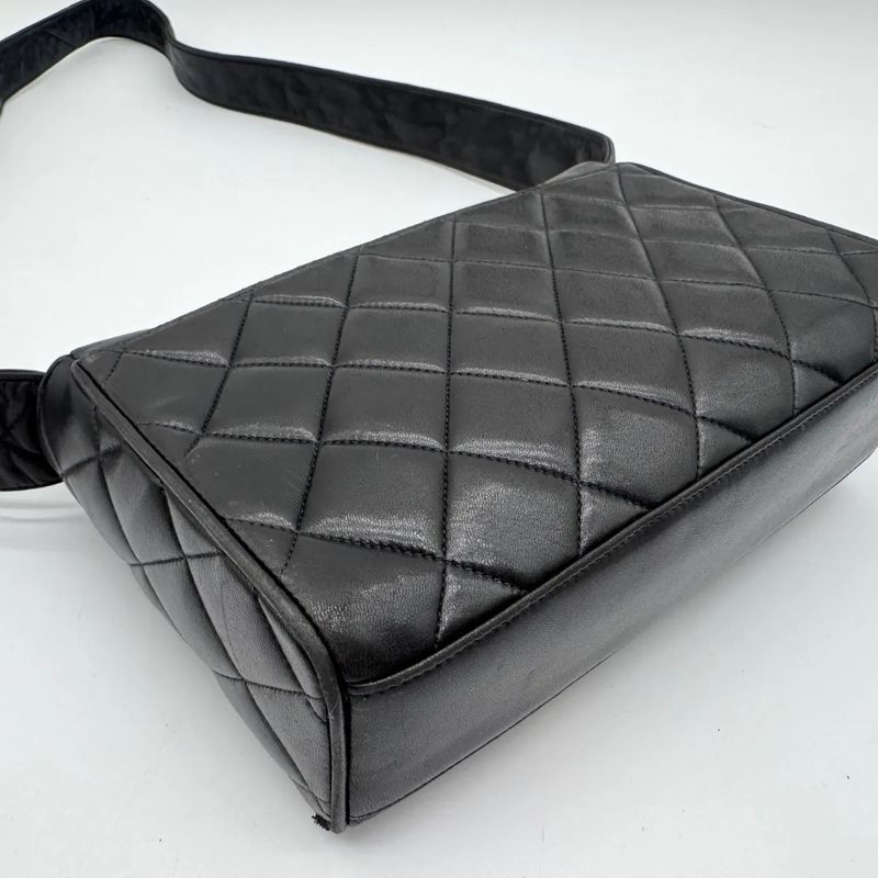 Chanel Shoulder Bag Lambskin Quilted CC Logo Black Leather