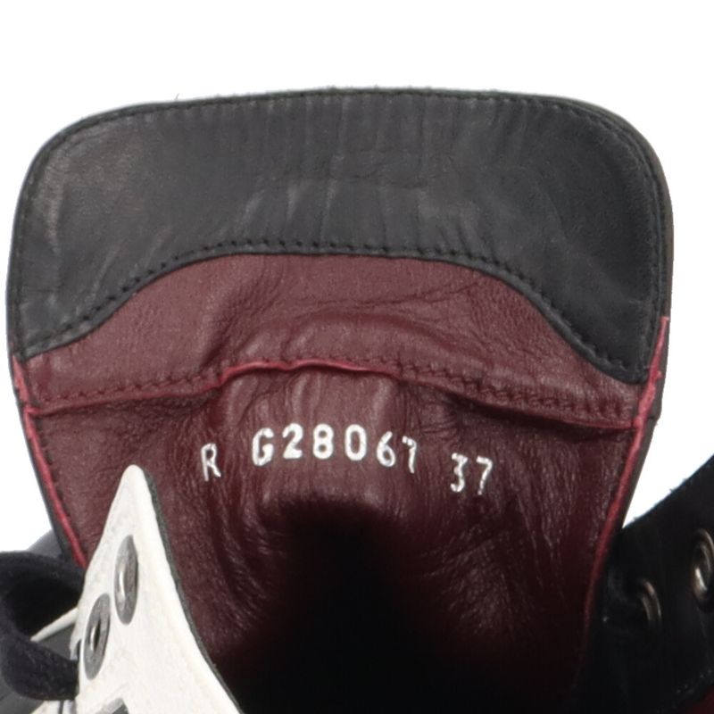 Chanel Quilted CC Logo Bicolor Sneakers Leather Black White