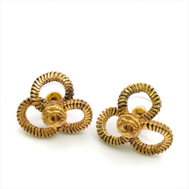 Chanel CC Logo Camellia Flower Gold Earrings