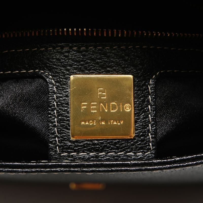 Fendi Shoulder Bag Mamma Bucket Leather