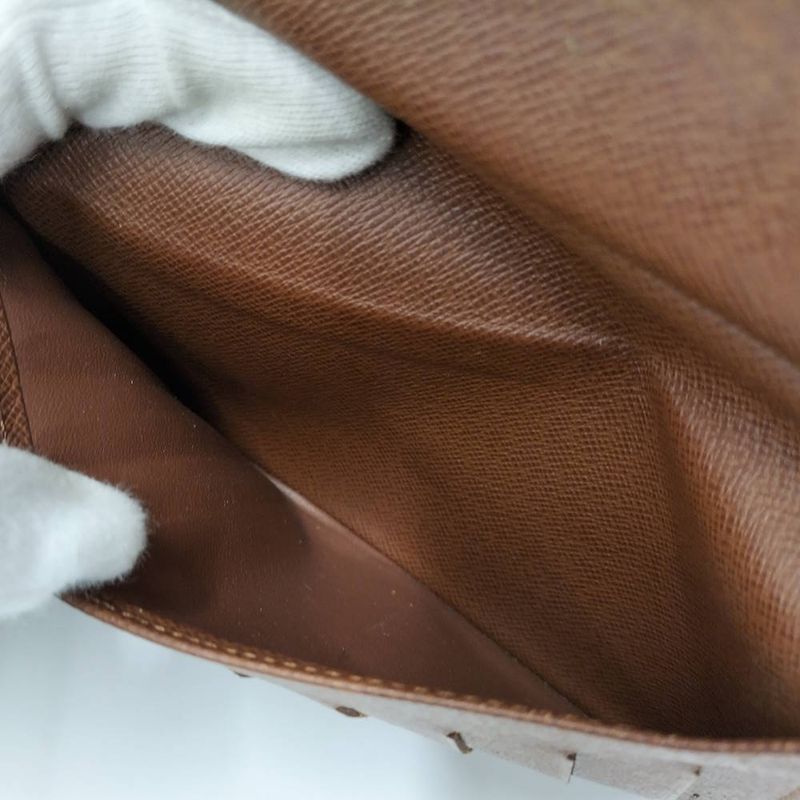 Louis Vuitton Pochette Passpole Trifold Wallet with Passcase Monogram