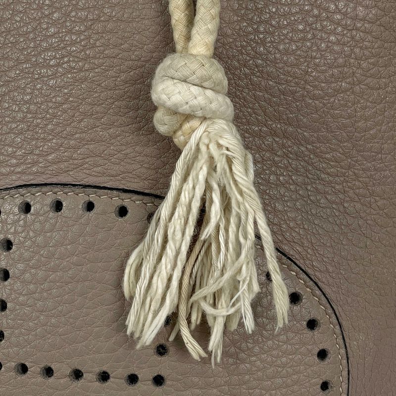 Hermes Lunch Shoulder Drawstring Perforated Hlogo Bag Taurillon Clemence Tourti