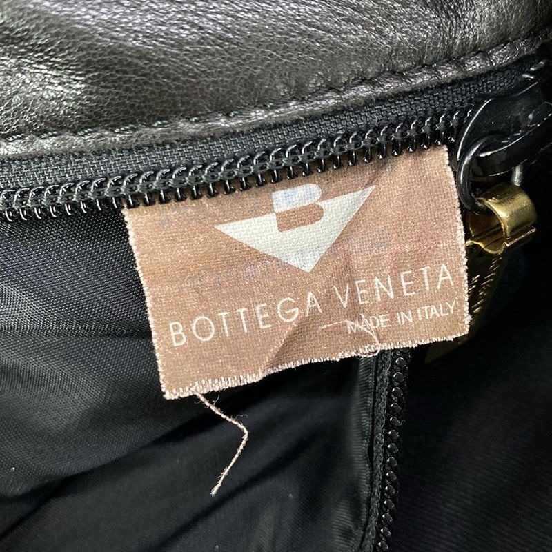 Bottega Veneta Shoulder Bag Intrecciato Black Leather