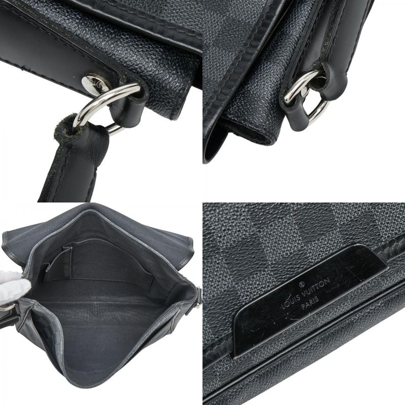 Louis Vuitton Damier Graphite Daniel MM Crossbody Shoulder Bag Black Leather