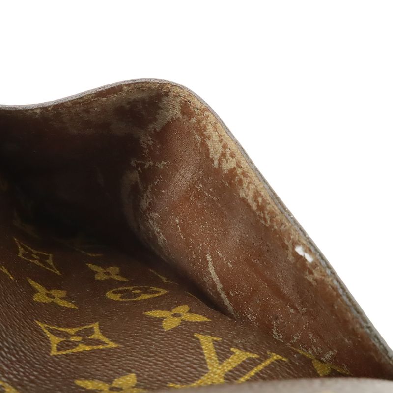 Louis Vuitton Monogram Saint Cloud MM 18 Shoulder Bag Pochette