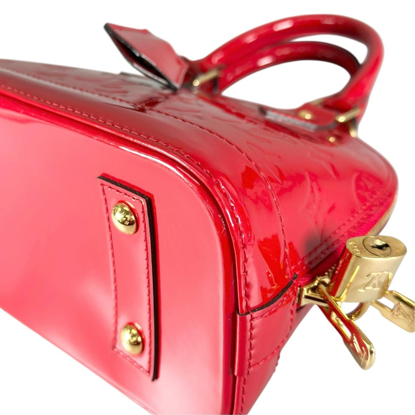 Louis Vuitton Alma BB Handbag Vernis — view 8