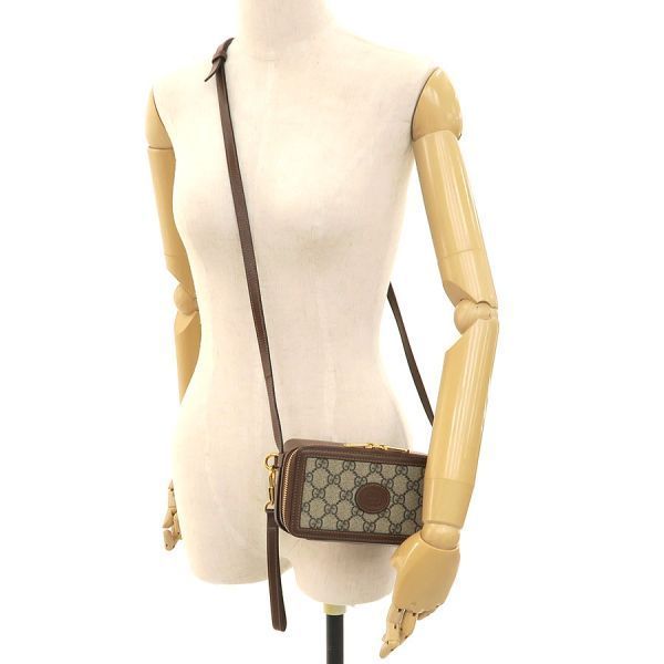 Gucci GG Supreme Interlocking Messenger Bag