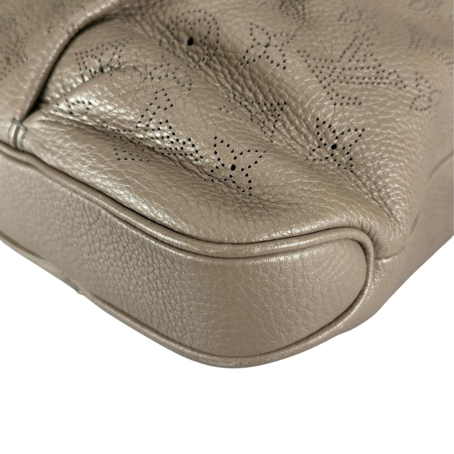 Louis Vuitton Selene MM Mahina Shoulder Bag Leather Taupe 2-Way — view 8