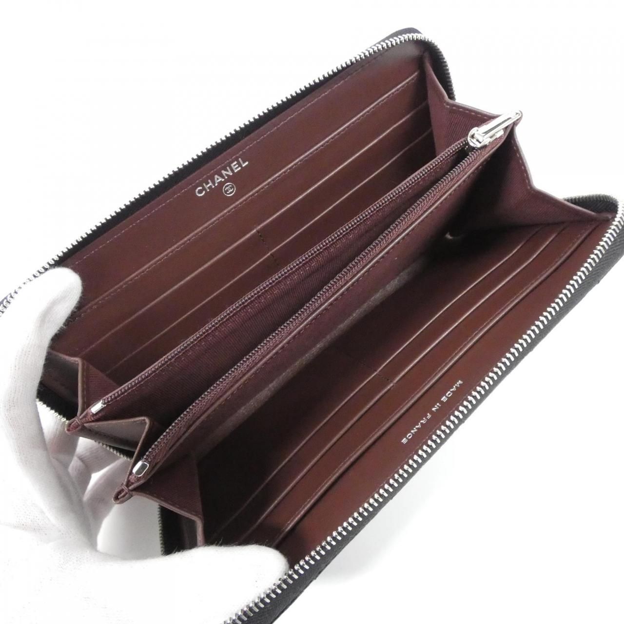 Chanel Timeless Classic Line Wallet — view 5