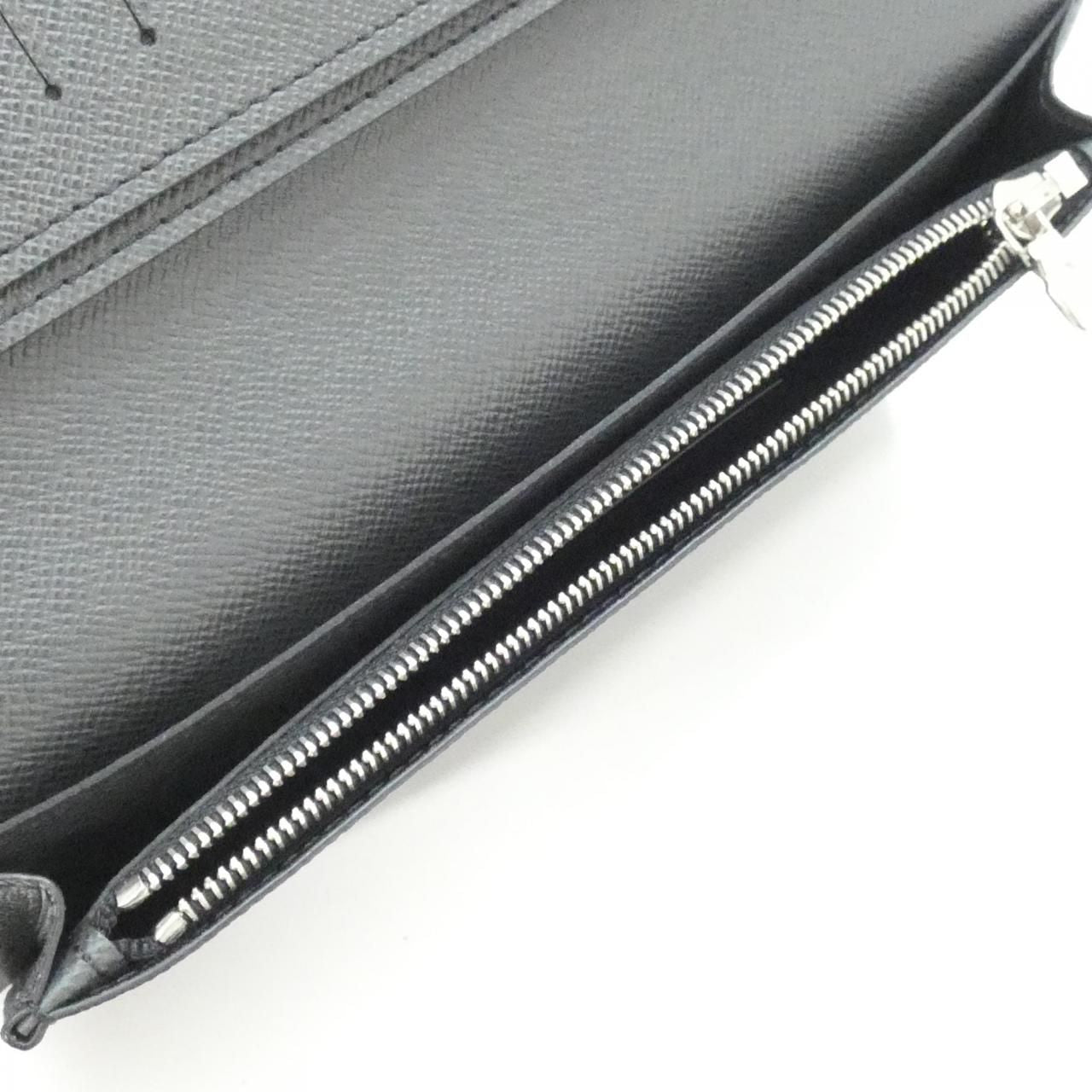 Louis Vuitton Taiga Portefeuille Brother Wallet — view 5