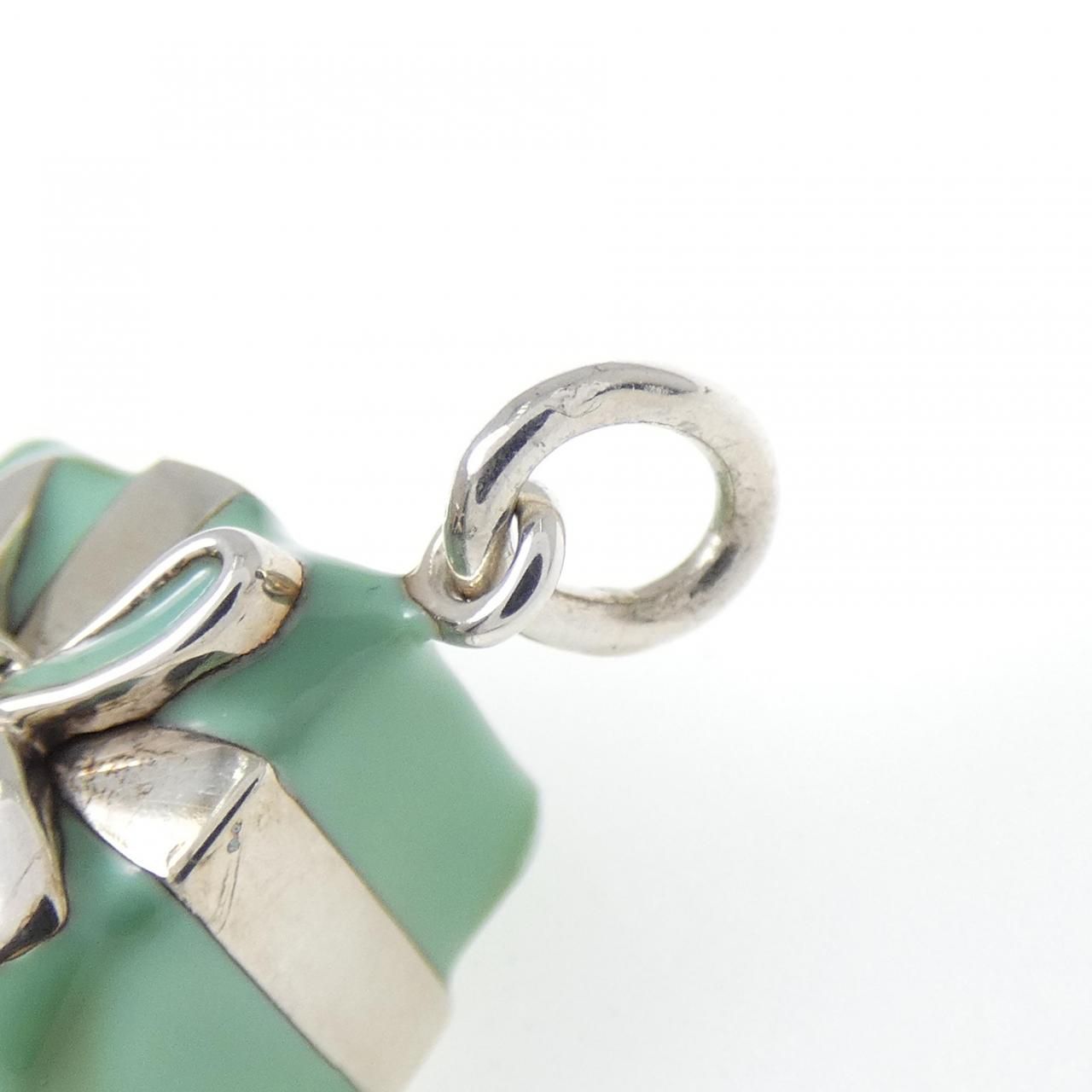 Tiffany & Co Blue Box Pendant — view 3