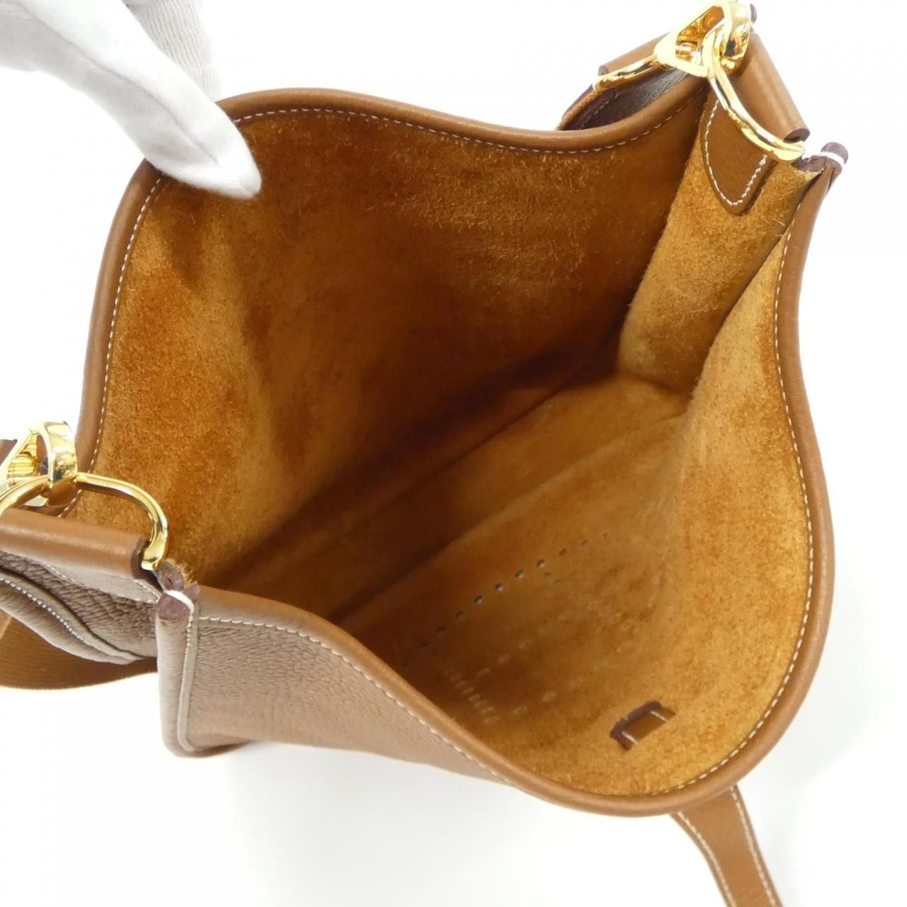 Hermes Evelyne 3 PM Shoulder Bag — view 6