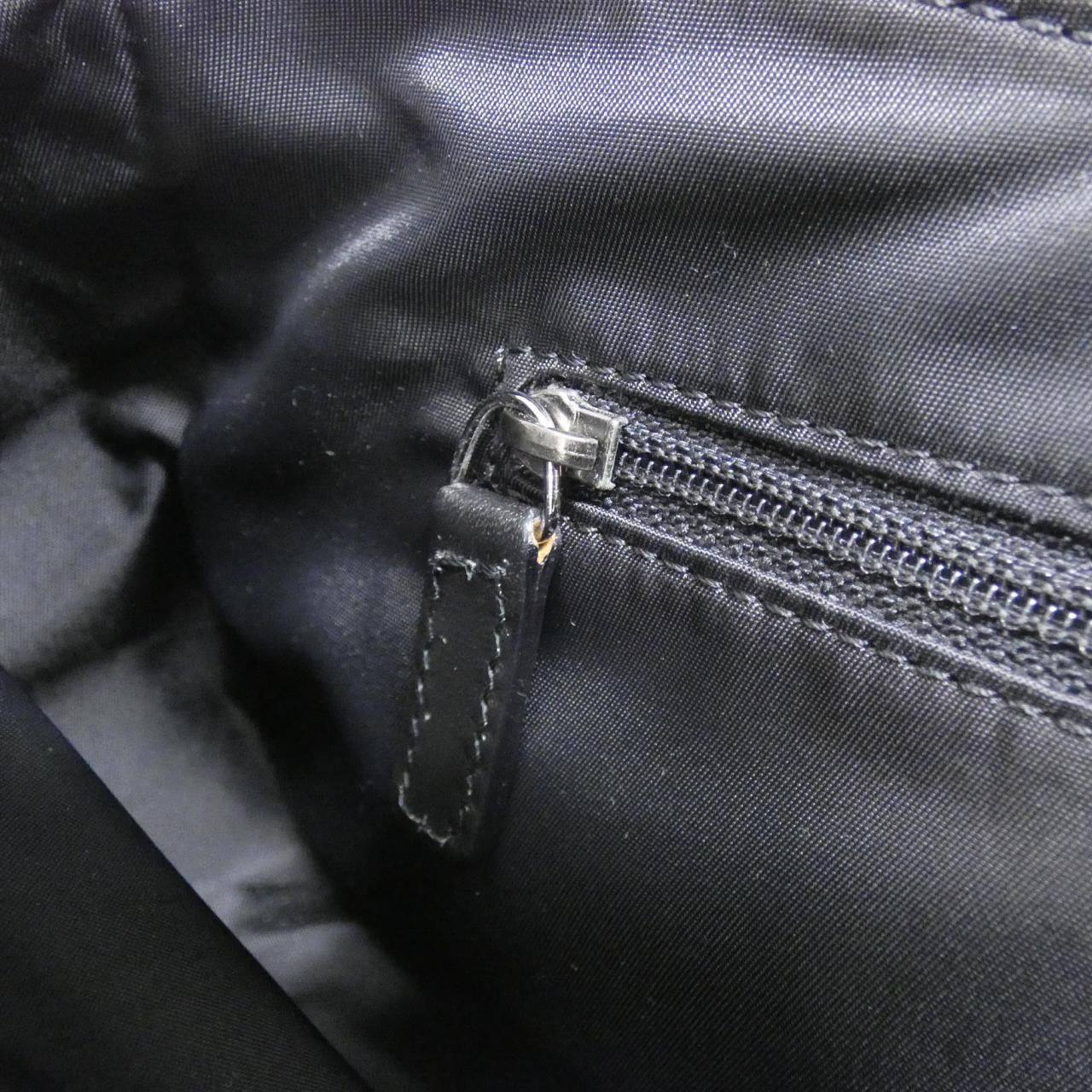 Dior Vintage Saddle Shoulder Bag — view 8
