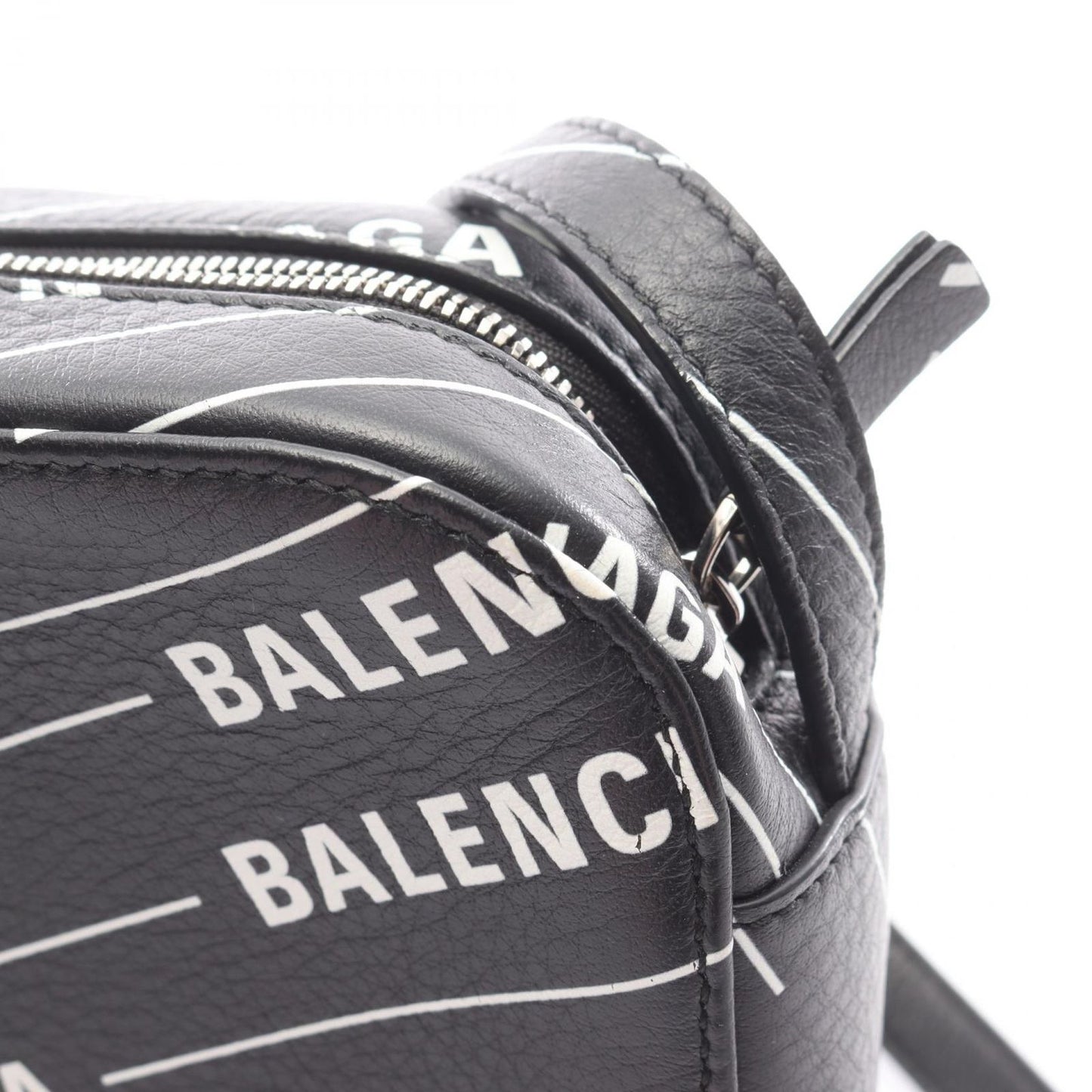 Balenciaga Shoulder Bag Everyday S Black Leather — view 9
