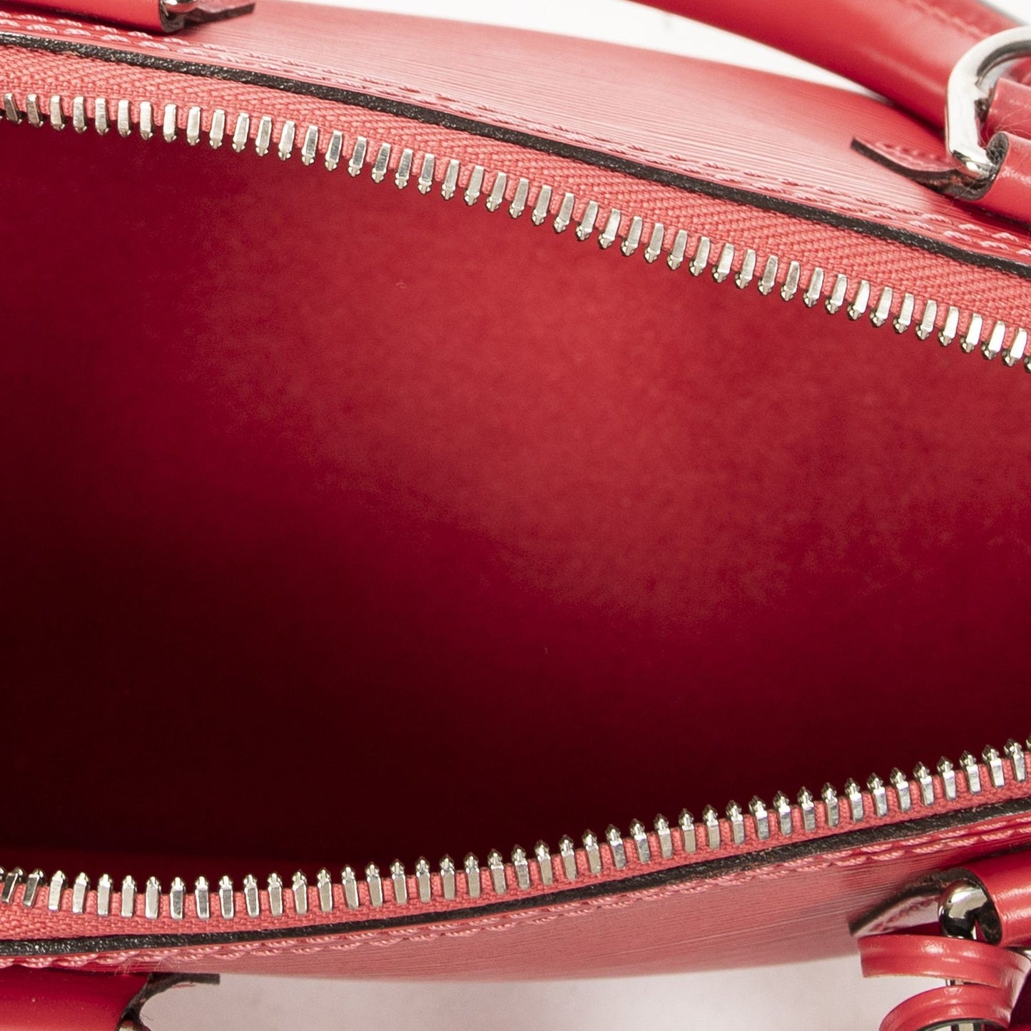 Louis Vuitton Alma Pioni Epi Handbag — view 9