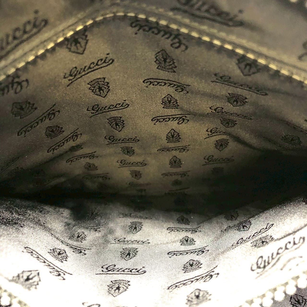 Gucci Cles Shoulder Bag Enamel Patent Leather Black — view 9